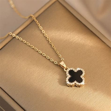 gucci gg gold necklace|gucci 4 leaf clover necklace.